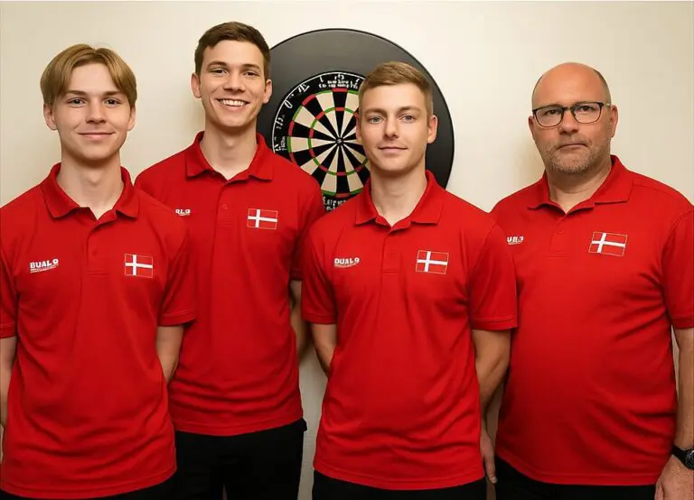 VM-landsholdet i dart: Danmark sender børnehaveklasse… og Brian